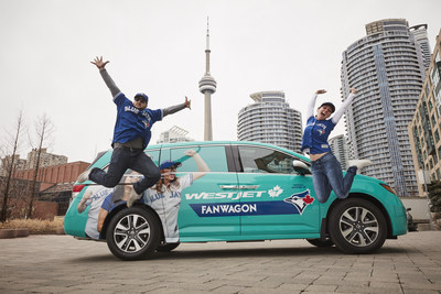 The WestJet Fanwagon takes to the streets of Toronto to offer fans of the Toronto Blue Jays a ride to a home game and the opportunity to enjoy the action from the WestJet Flight Deck. (CNW Group/WestJet)